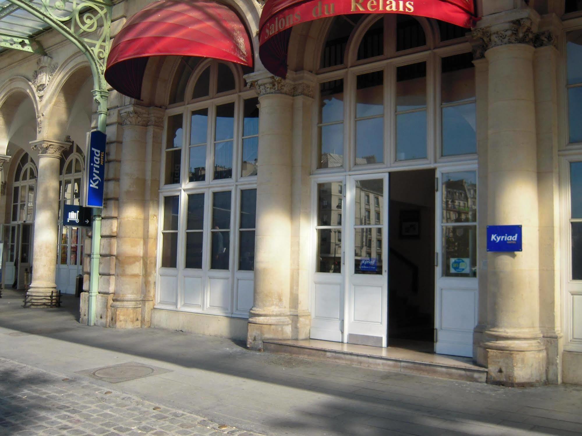 Kyriad Paris 10 - Gare De L'Est Екстер'єр фото